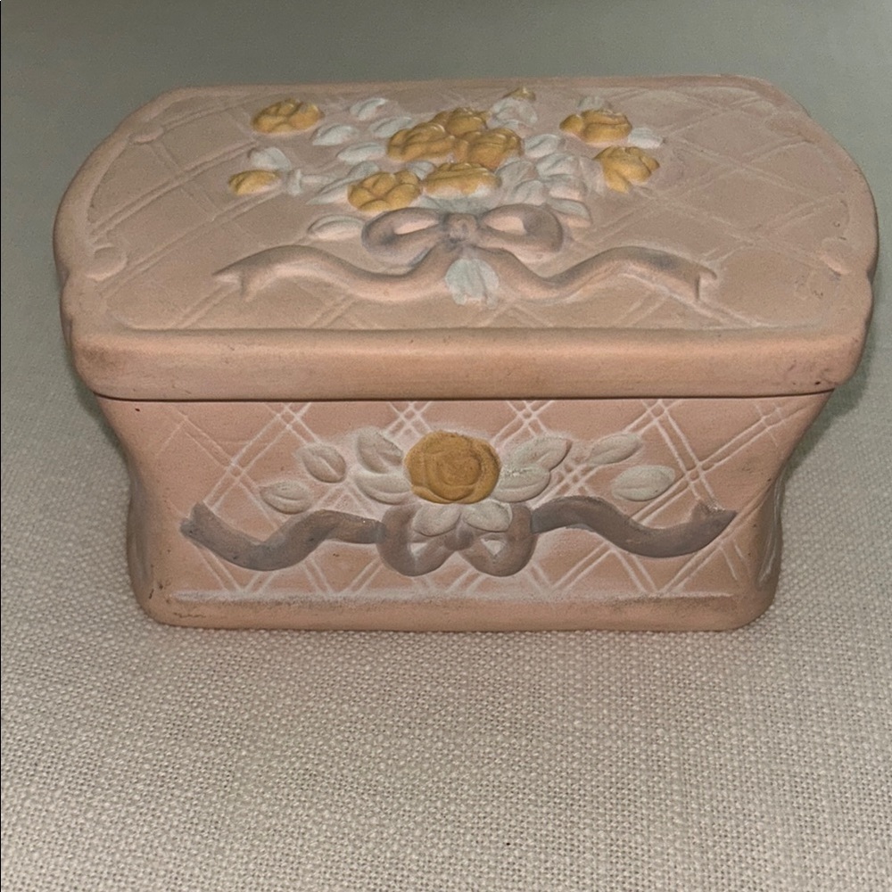Floral Embossed Ceramic Trinket Box Peach Pink Peachy Bows